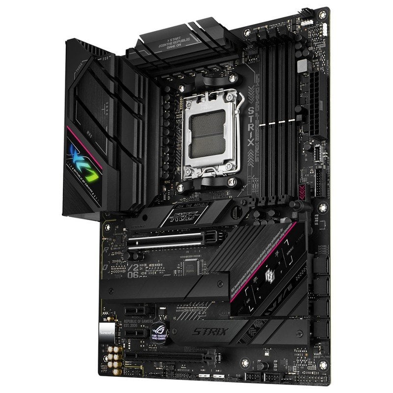 Scheda Madre ASUS ROG STRIX B6 - X870E Atx Motherboard recensione e prezzo