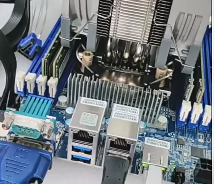 Scheda madre MZ72-HB2 con dopp - Dual Socket Sp3 Epyc Motherboard recensione e prezzo